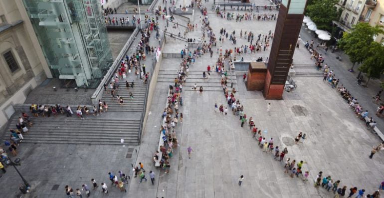 Fotografía del acceso al Museo Reina Sofía.