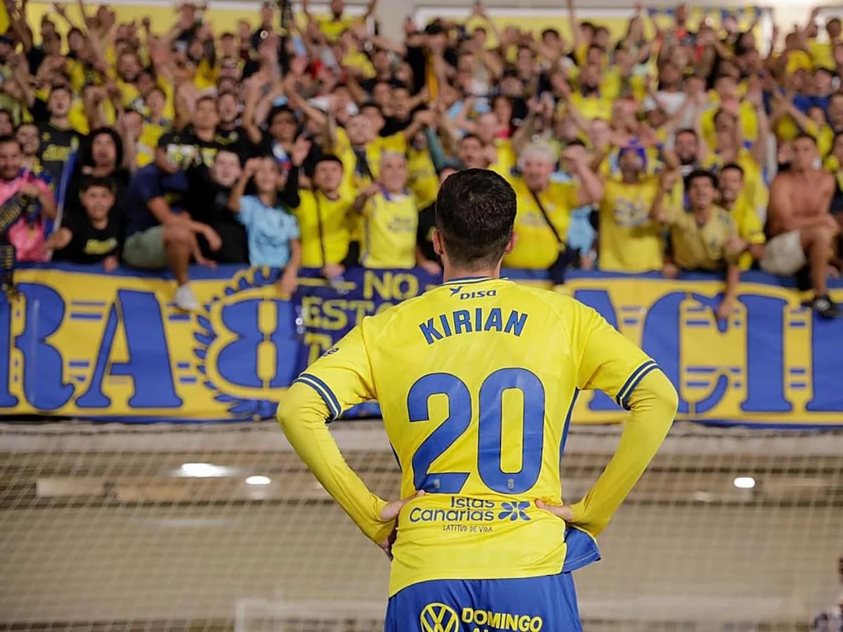 "Kirian no merece esos pitos; yo me metería antes con un chico que no es canterano que con uno de la casa": Manolo Márquez defiende al '20' tras su enfrentamiento con la grada