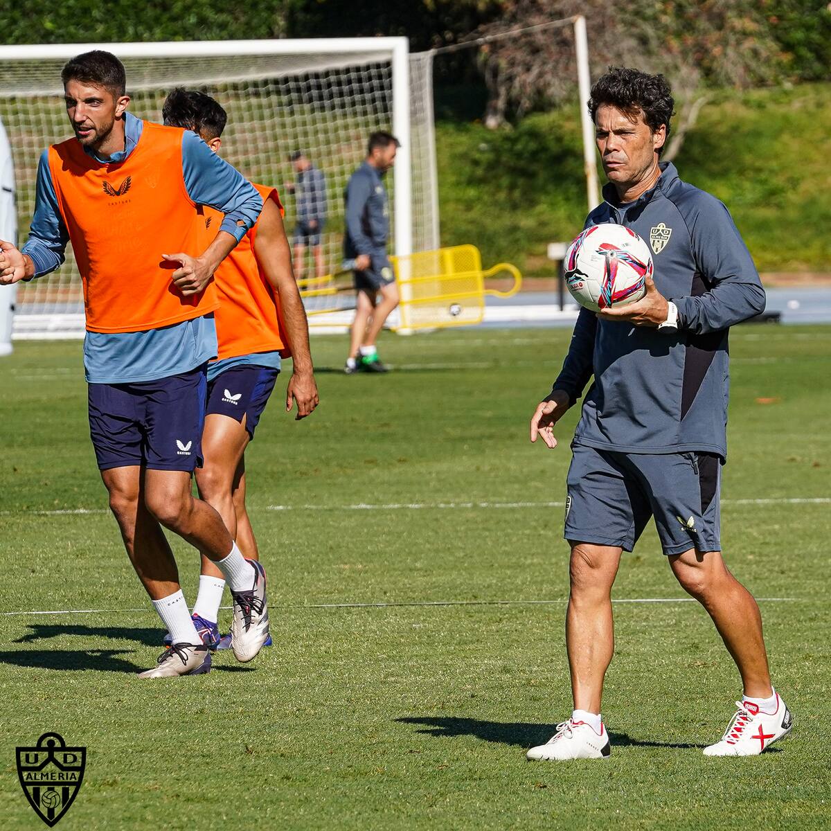 “No veo nada caliente de salidas, pero sí de llegadas”