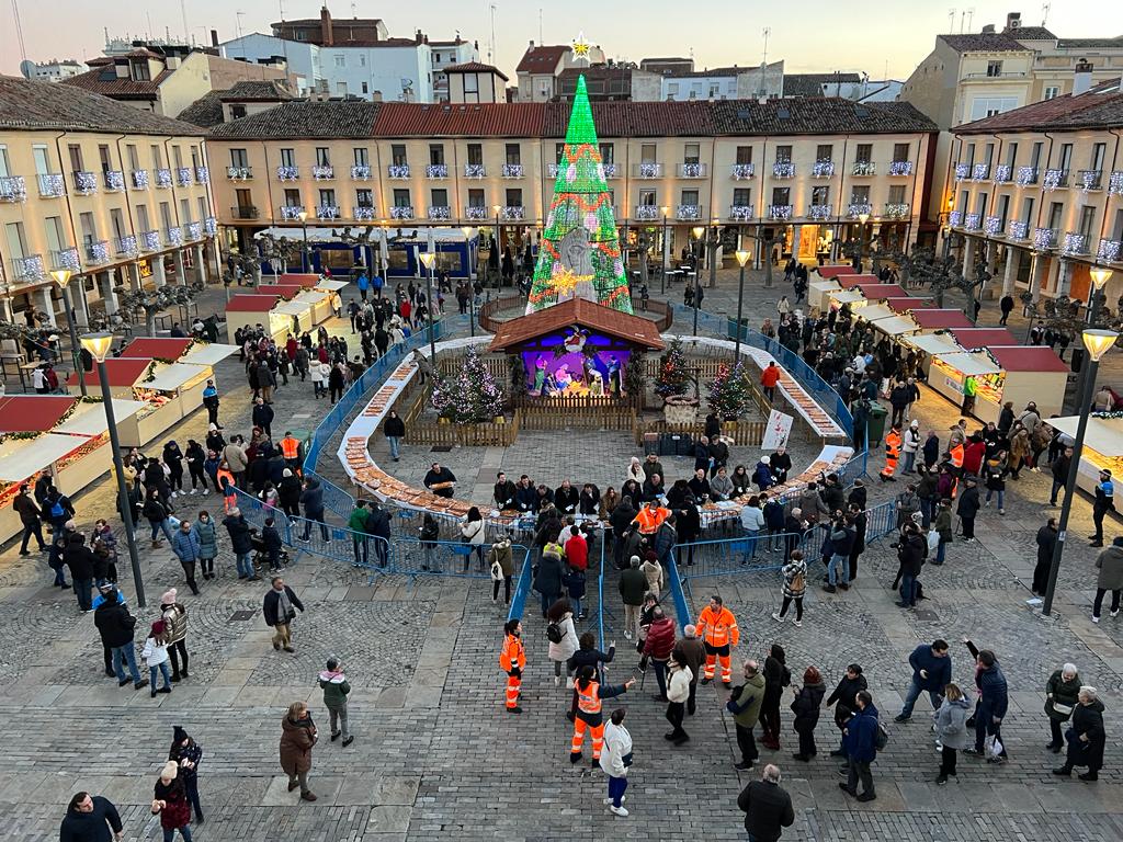 Así lucía la Plaza Mayor durante el reparto del roscón de Reyes