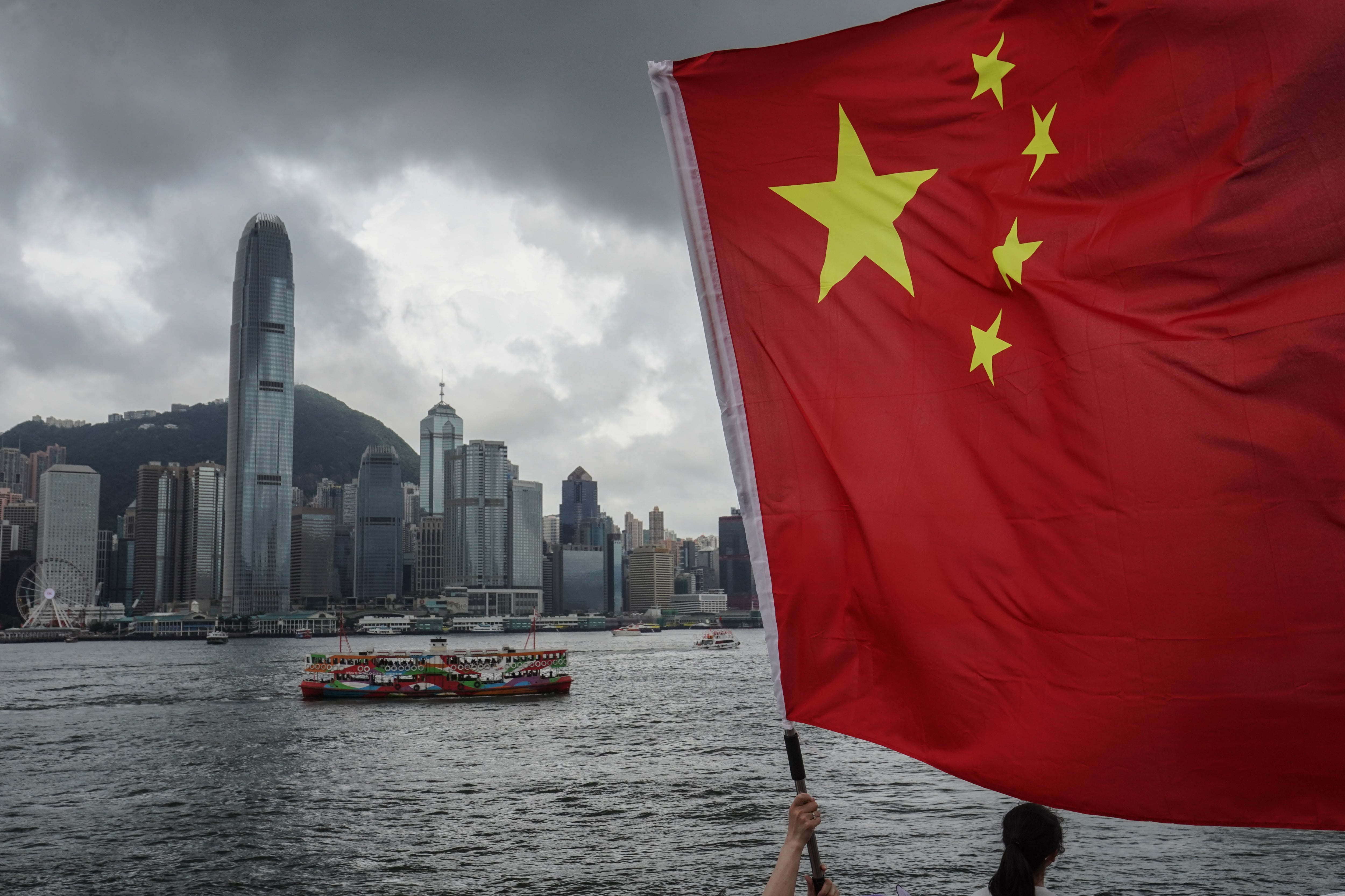 La bandera de China en Tsim Sha Tsui, Hong Kong