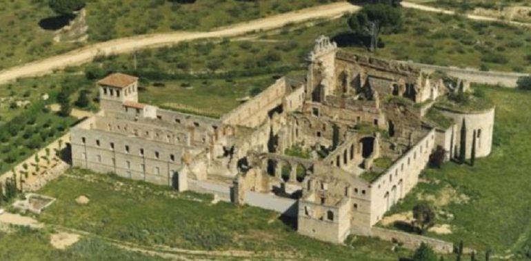 Monasterio de Santa María la Real de Valdeiglesias situado en Pelayos de la Presa