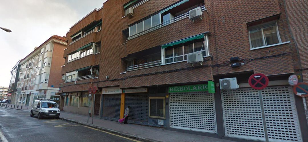 Un edificio de tres plantas en Leganés