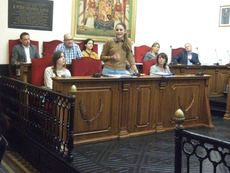 La portavoz de Compromís, Mireia Mollà, en un pleno