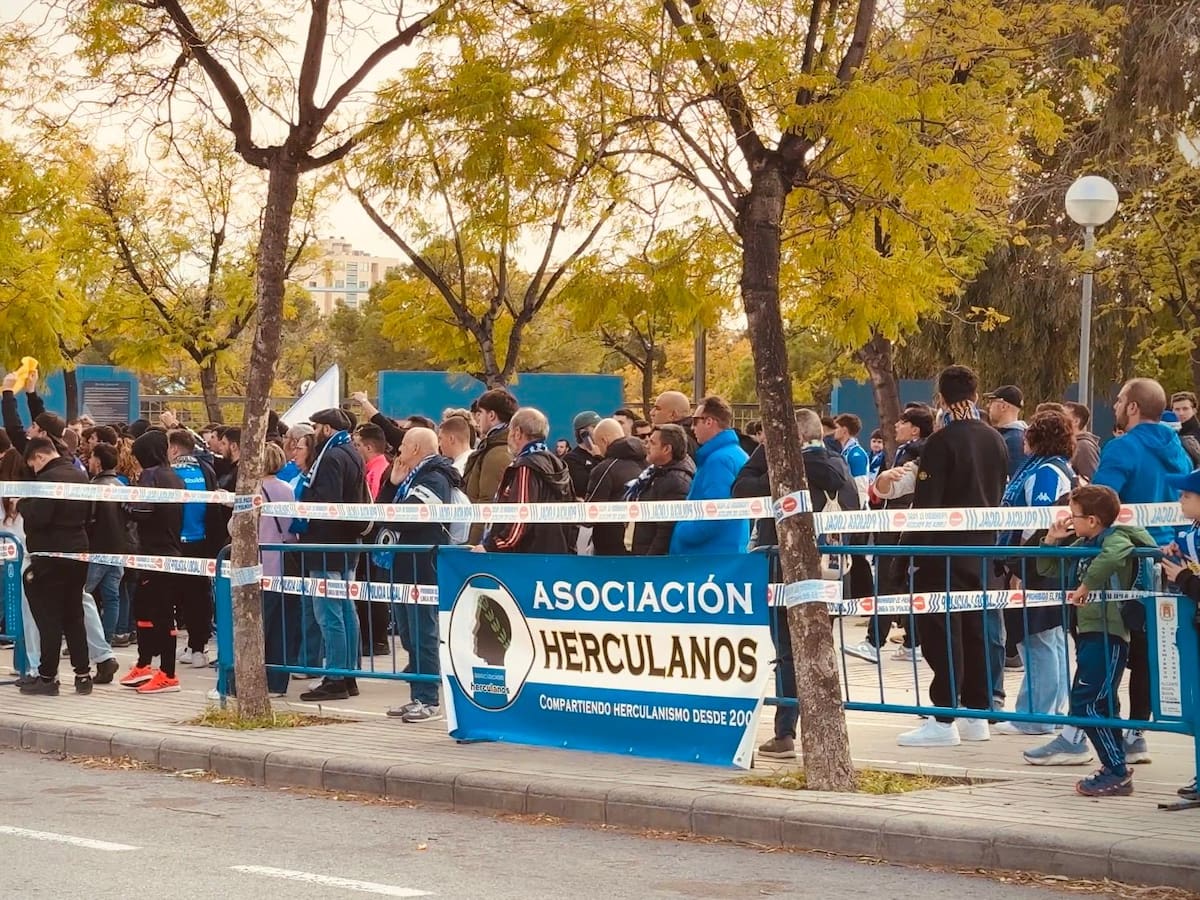 Se incrementa el malestar entre la afición herculana y la cúpula del Hércules
