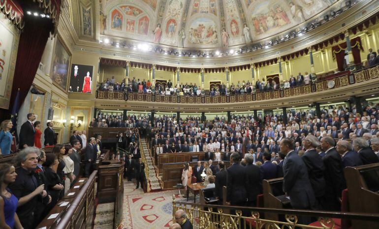 Los Reyes presiden la sesión solemne en conmemoración del 40 aniversario de las elecciones de 1977, en el Congreso de los Diputados