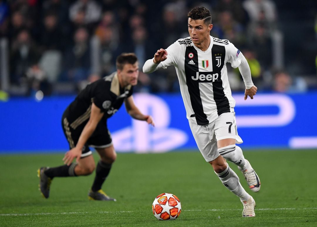 Los de Allegri se adelantaron con un gol de Cristiano, pero en la segunda parte un gol de De Ligt sentenció al equipo turinés