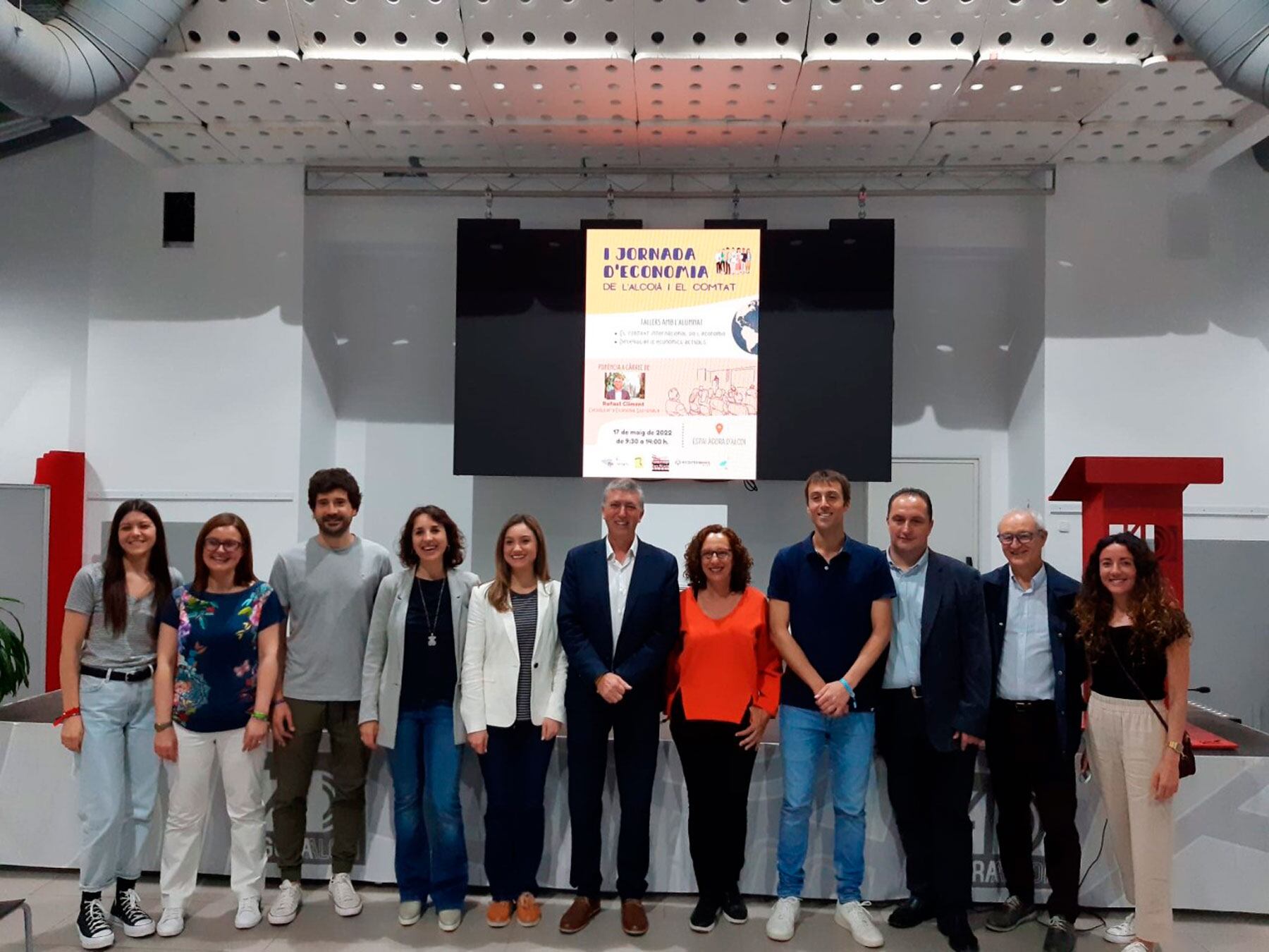 El conseller Rafa Climent abrió la jornada con una ponencia