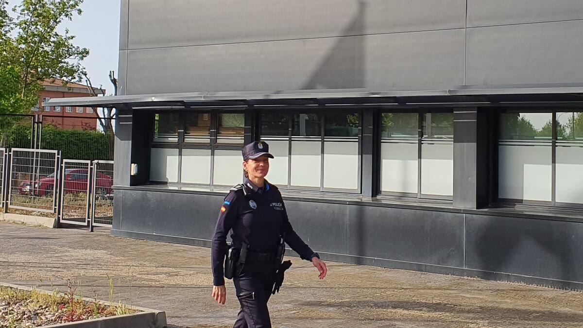 “La conciliación es una barrera para muchas mujeres al decidir si optan a un puesto de mando en cuerpos de seguridad”