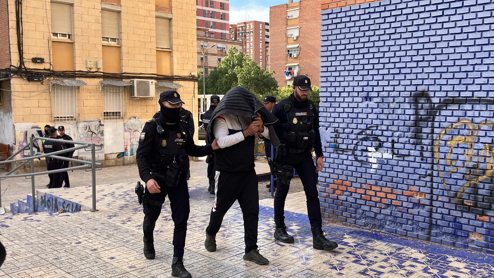 Un detenido en la operación antidroga en el barrio de La Paz en Murcia