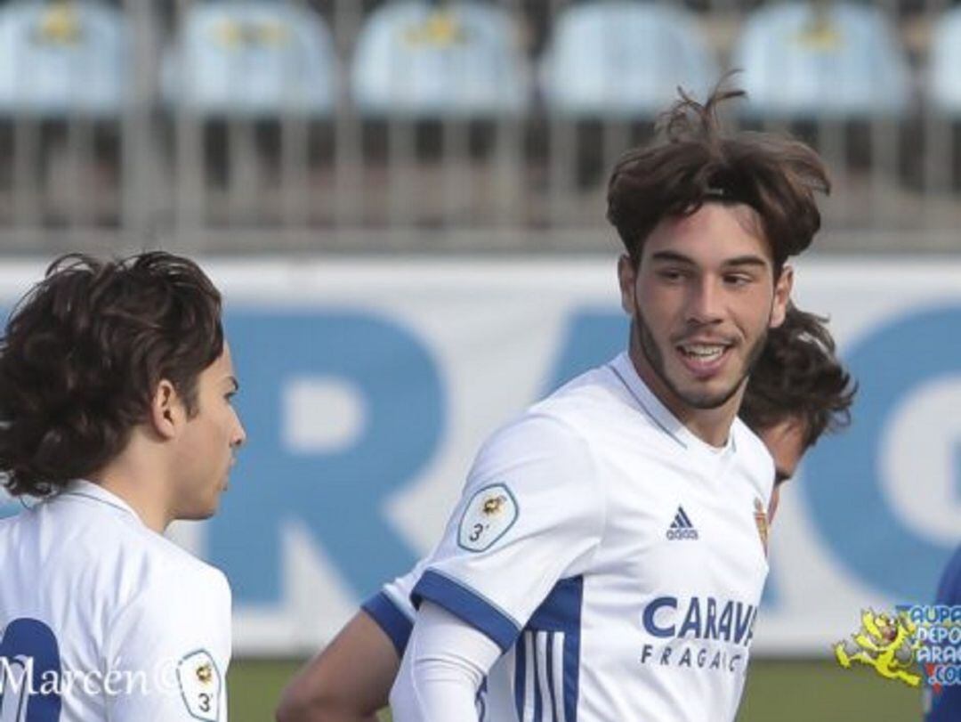 Álvaro Martín, en una foto de archivo con el Deportivo Aragón