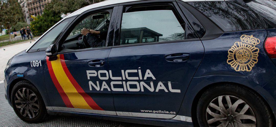El arrestado está siendo investigado por un delito de violencia de género contra su pareja