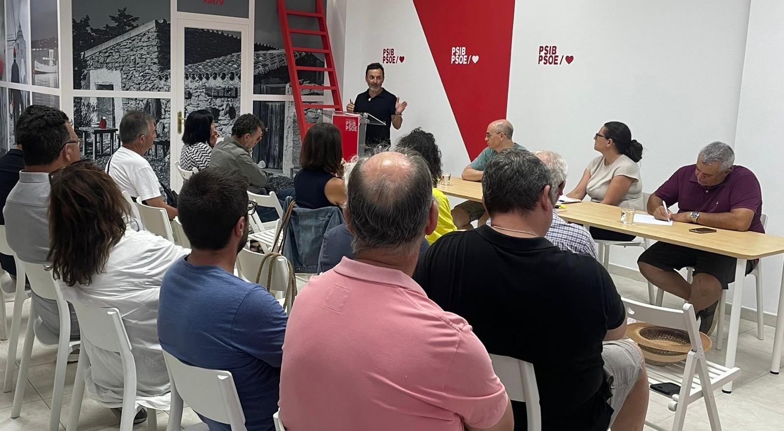 Imagen de la asamblea del PSOE de Formentera (PSOE)