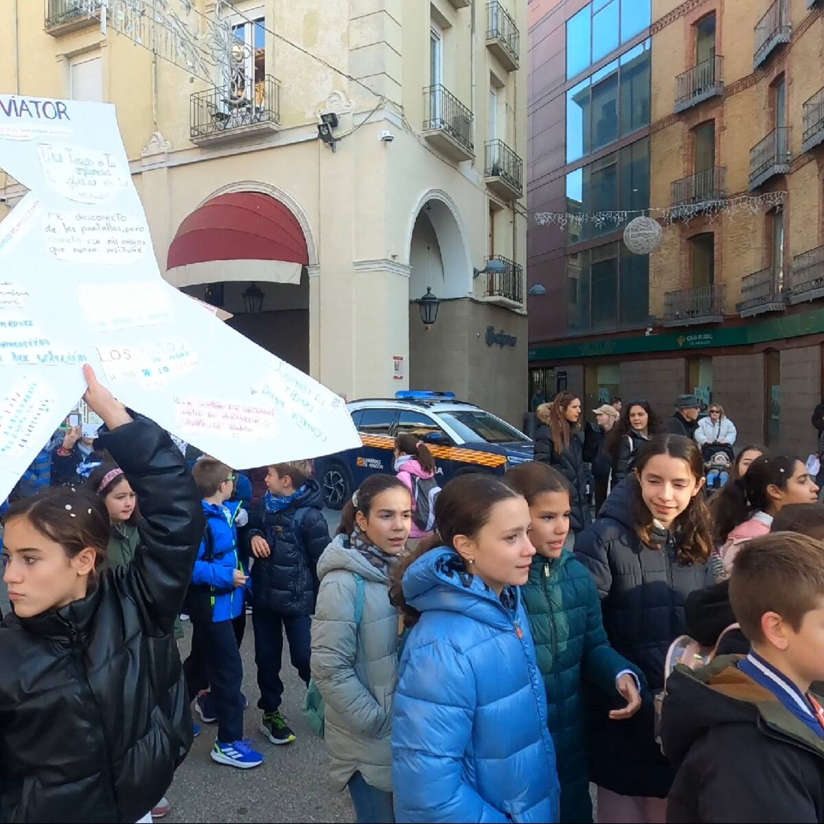 Los escolares de Huesca reivindican el juego en la calle frente a las pantallas