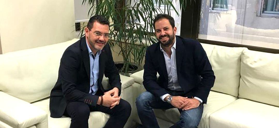 Carlos González, candidato del PP de Getafe, junto a Rubén Maireles, presidente dimitido de la formación local, en una imagen de archivo