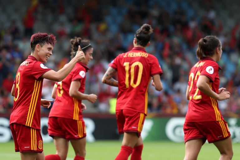 La españolas durante el encuentro contra Portugal