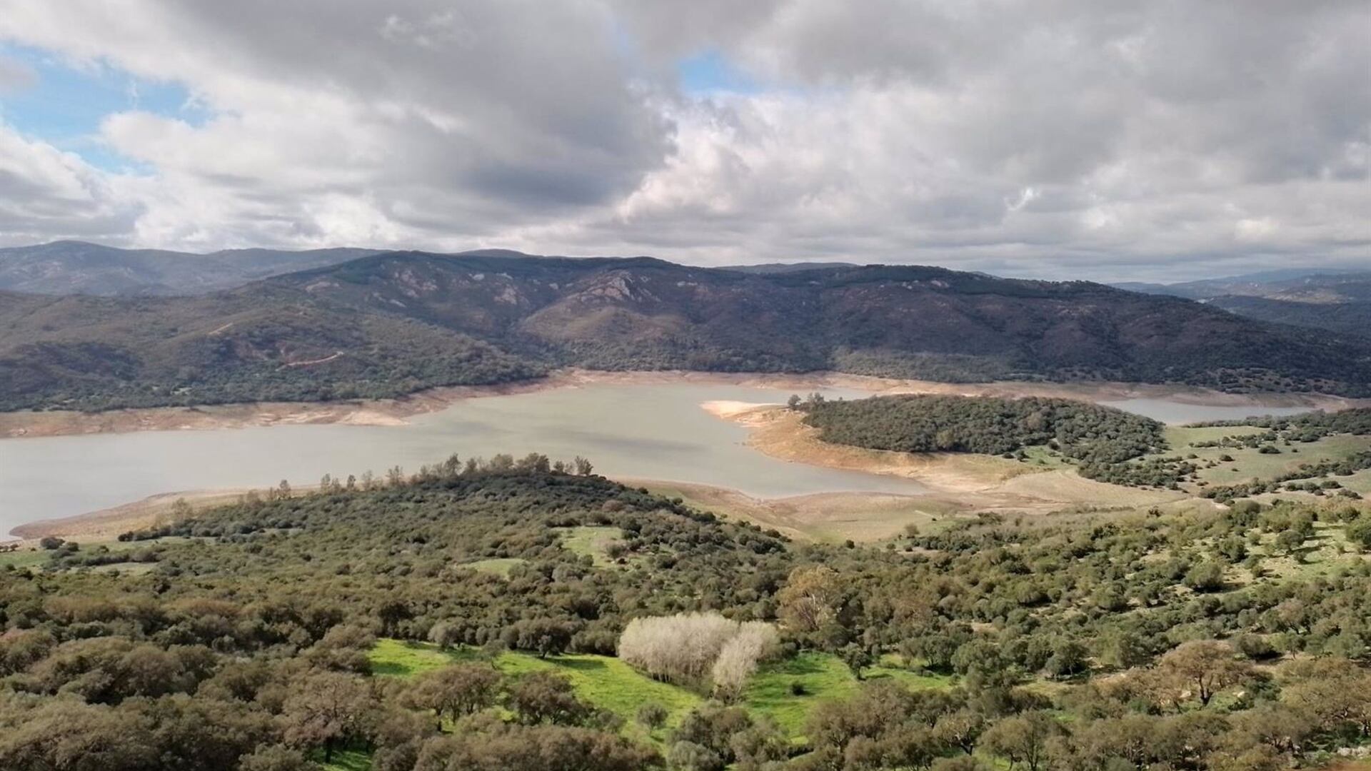 Vista del embalse de Guadarranque