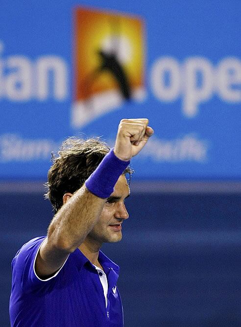 Federer celebra su pase a la final de Melbourne