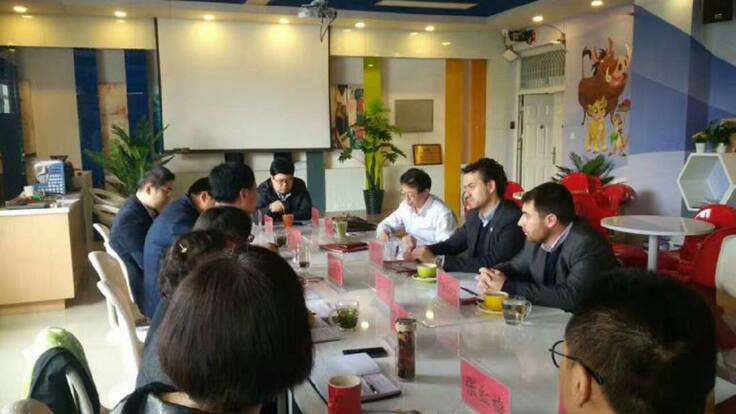 Entrevista Enrique GAacía, director San Gabriel Ciudad de la Educación, que espera "en horas" su primer pedido material de protección sanitaria procedente de China