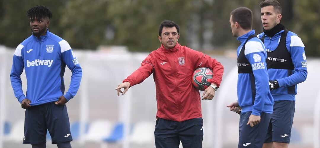 Luis Cembranos dirigirá su primer partido en Primera División ante el Mallorca.