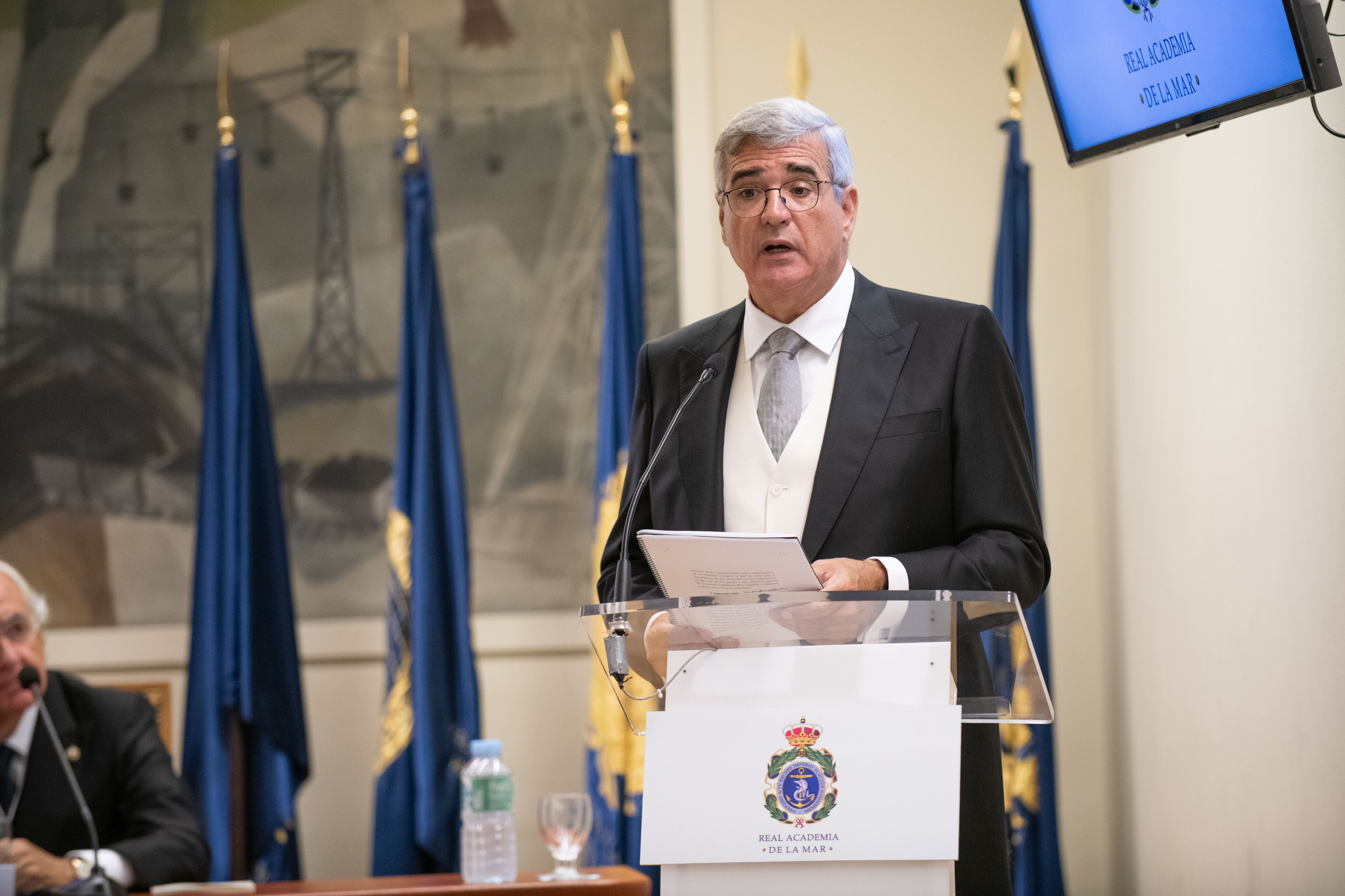 Adolfo Utor, presidente de Baleària en su discurso de ingreso en la Real Academia de la Mar