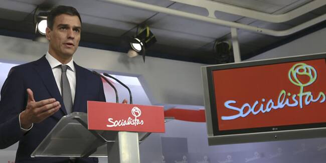 El secretario general del PSOE, Pedro Sánchez, durante la rueda de prensa posterior a la reunión de la comisión permanente de la Ejecutiva del partido