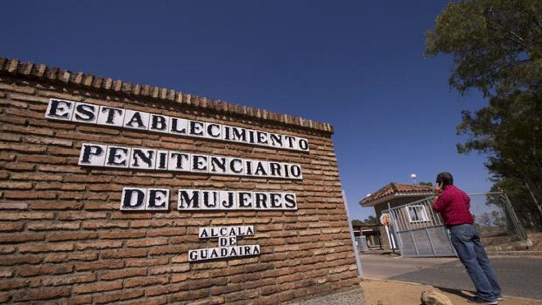 Entrada de la cárcel de mujeres de Alcalá