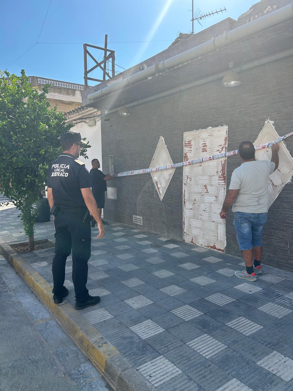 La Policía Local evita una ocupación en Xeraco.