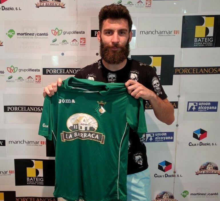 Víctor Segarra llega al Eldense después de pasar por el Novelda y el Crevillente