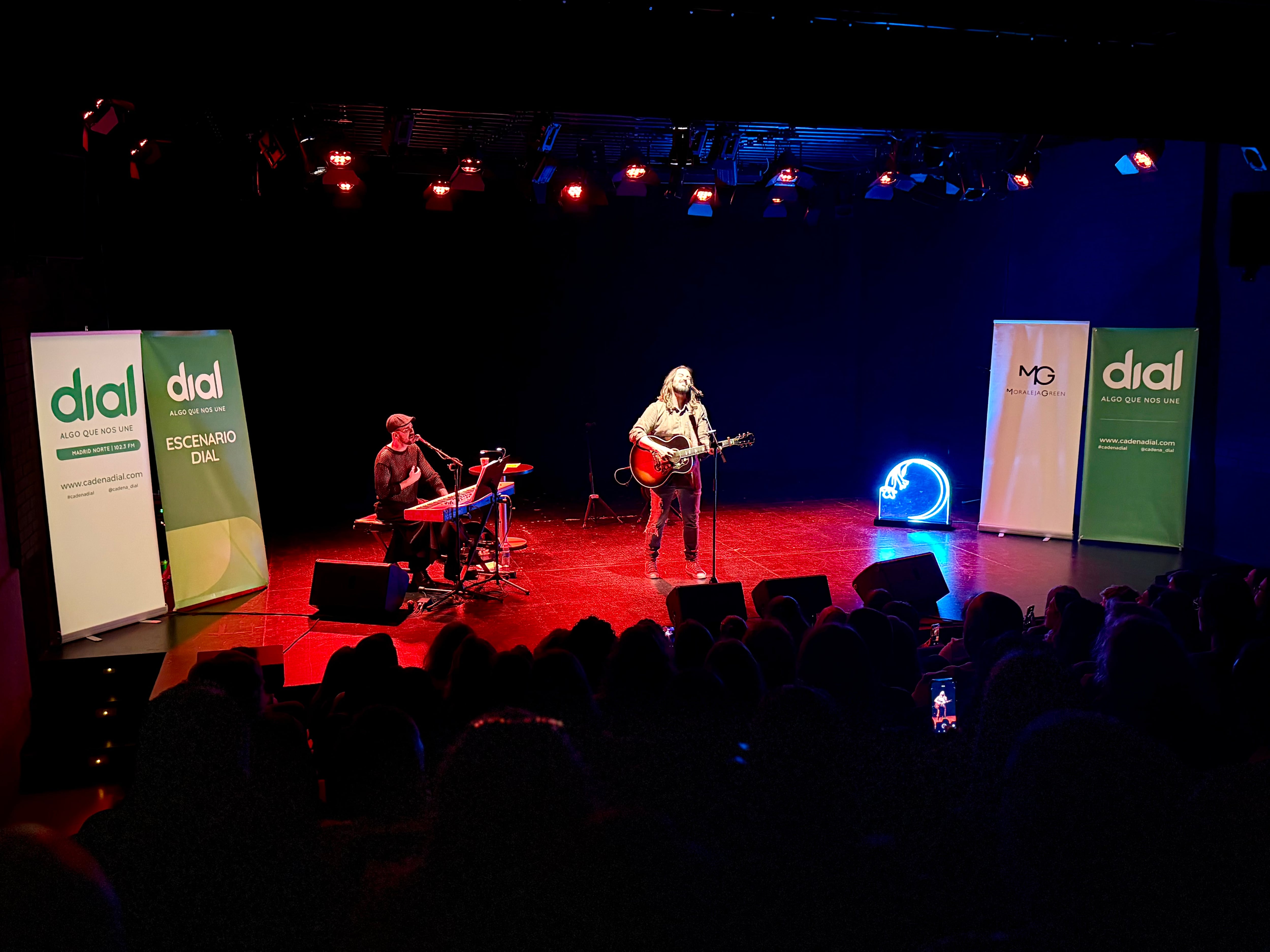 Andrés Suárez en su concierto en el Pequeño TAM de San Sebastián de los Reyes