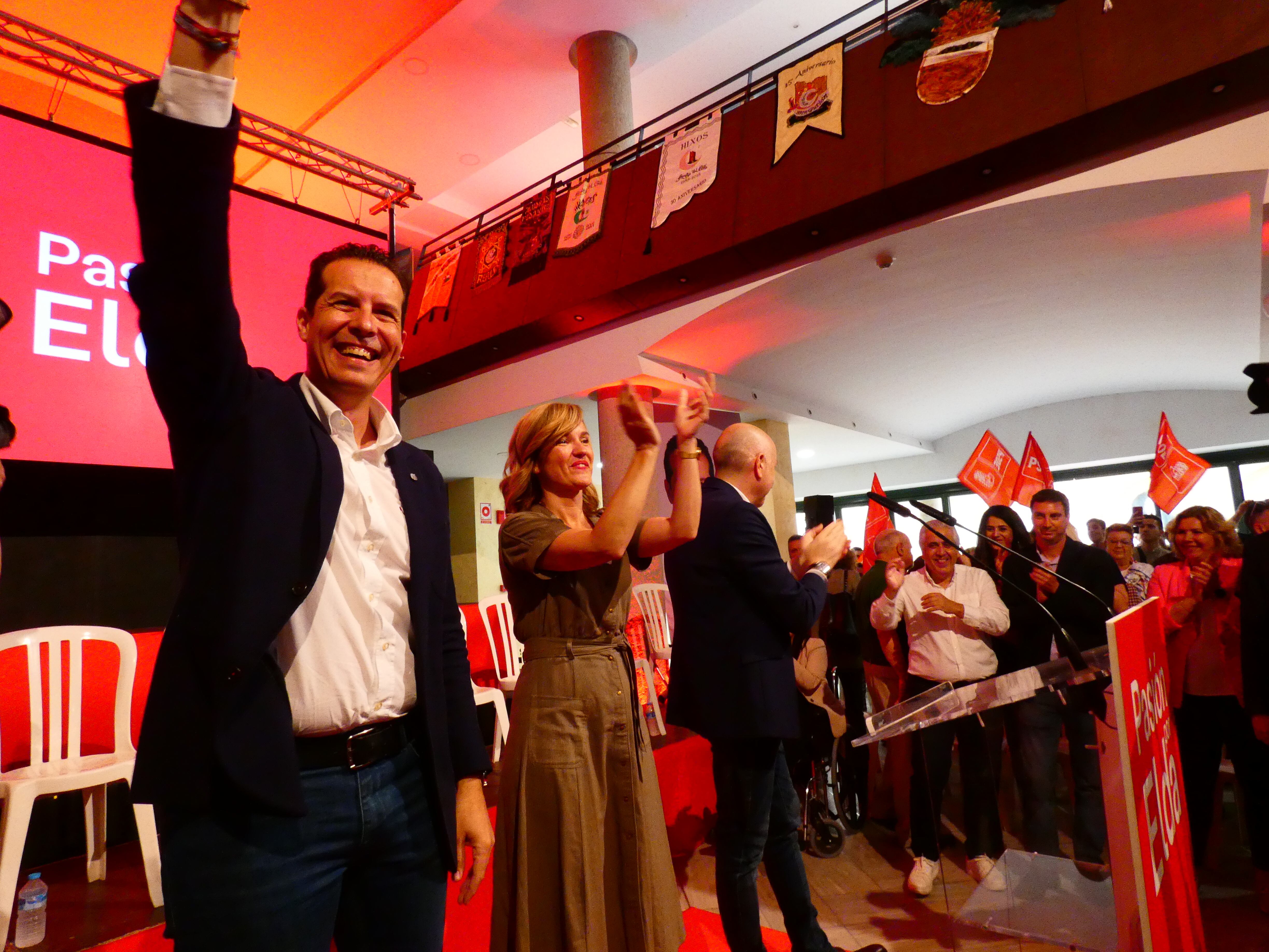 Rubén Alfaro alcalde de Elda, con Pilar Alegría, portavoz del PSOE y Alejandro Soler, Diputado Nacional y Secretario General Provincial del PSVP-PSOE