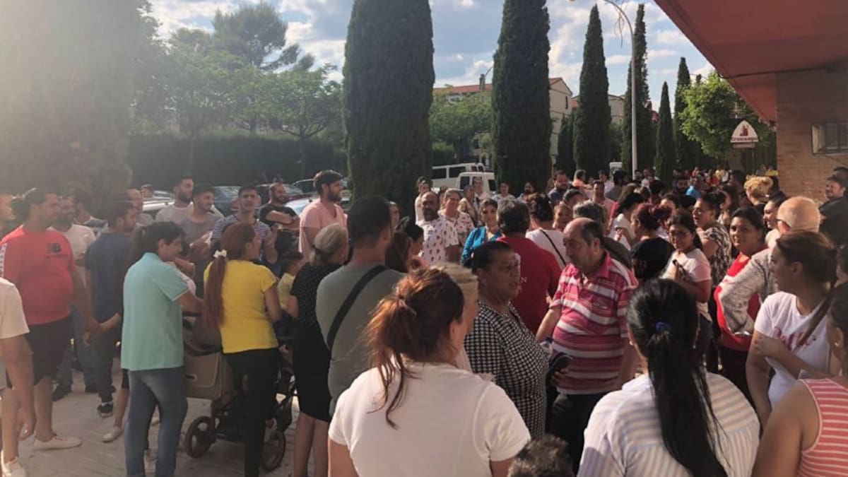 Vecinos de Arrayanes regulan sus contratos del agua tras los enganches ilegales