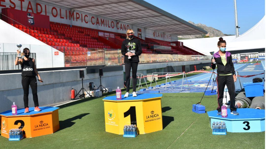 Mª Isabel Ferrer en el podio de La Nucía.