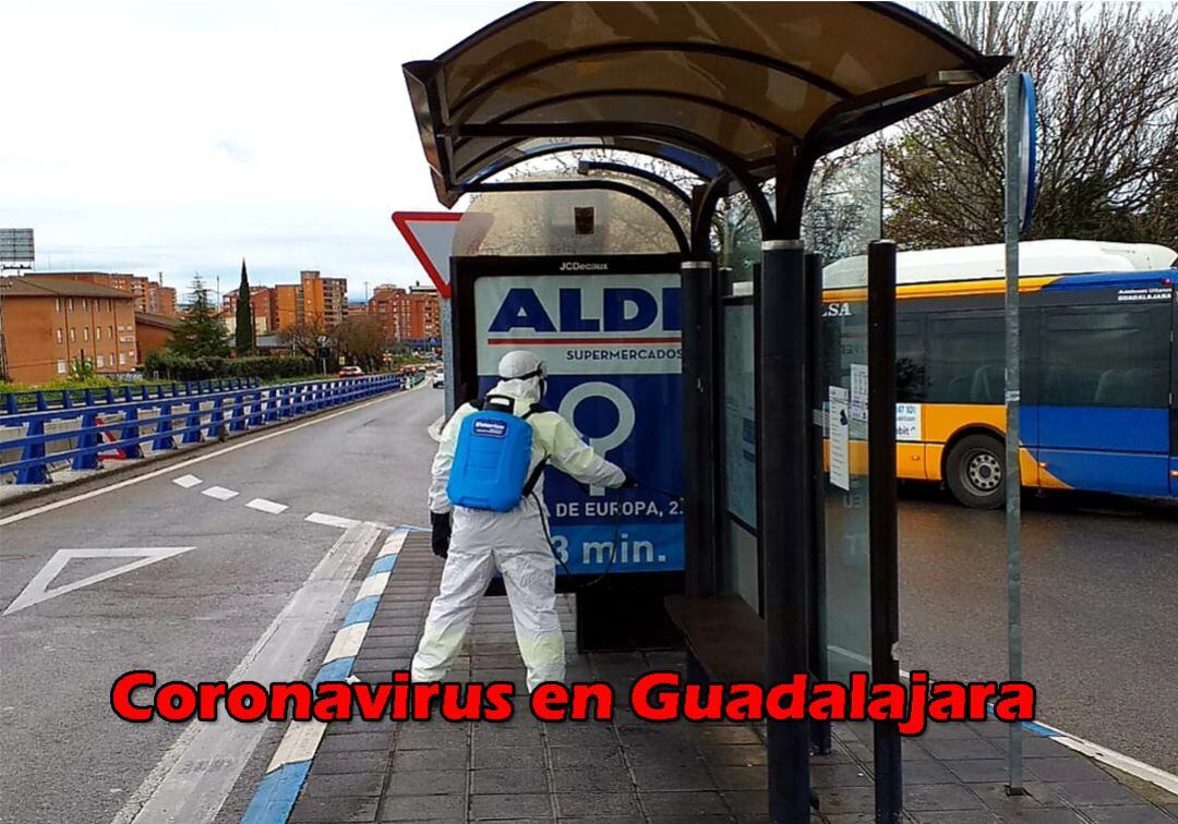 Desinfección parada autobús