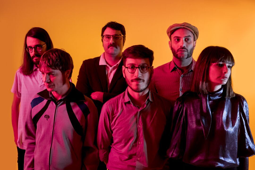 El singular grupo Rusos Blancos, al completo