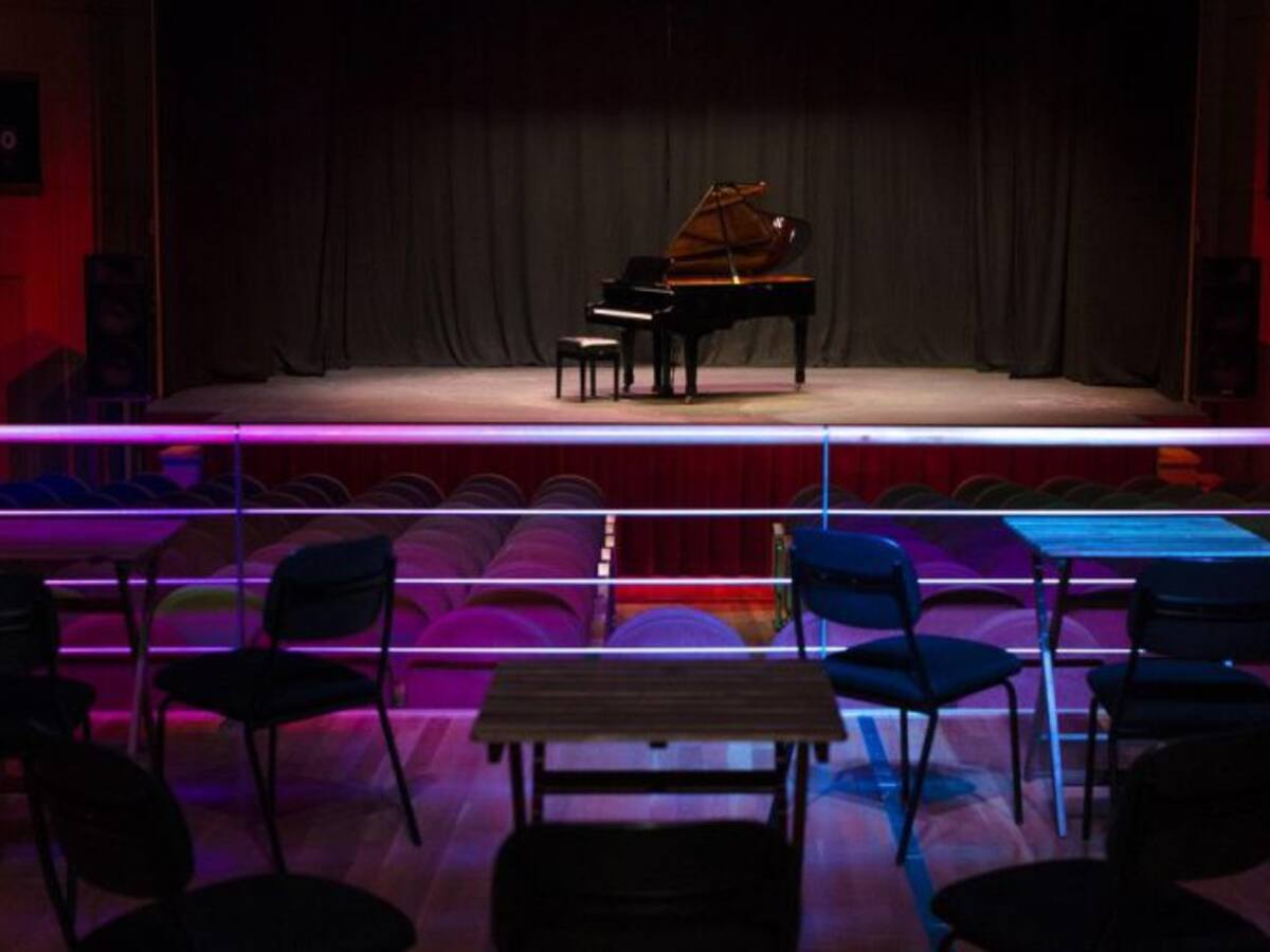 Maltravieso Capitol sube el telón en febrero con cine, teatro, música y propuestas para público familiar