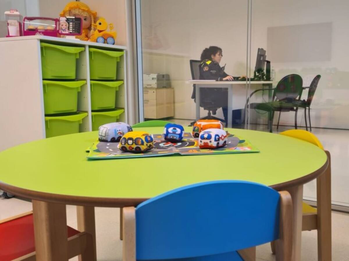 REPORTATGE. Un dia dins del servei d'atenció a la víctima de la Guàrdia Urbana