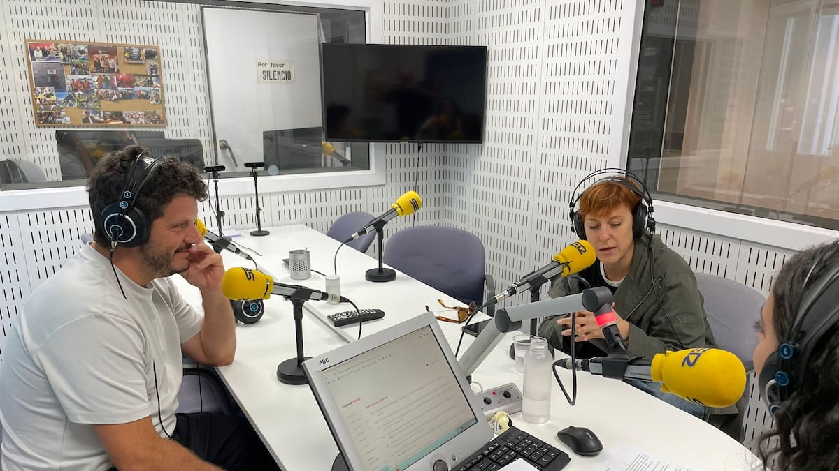 Touriñán e Sés fálannos do Castelo Conta