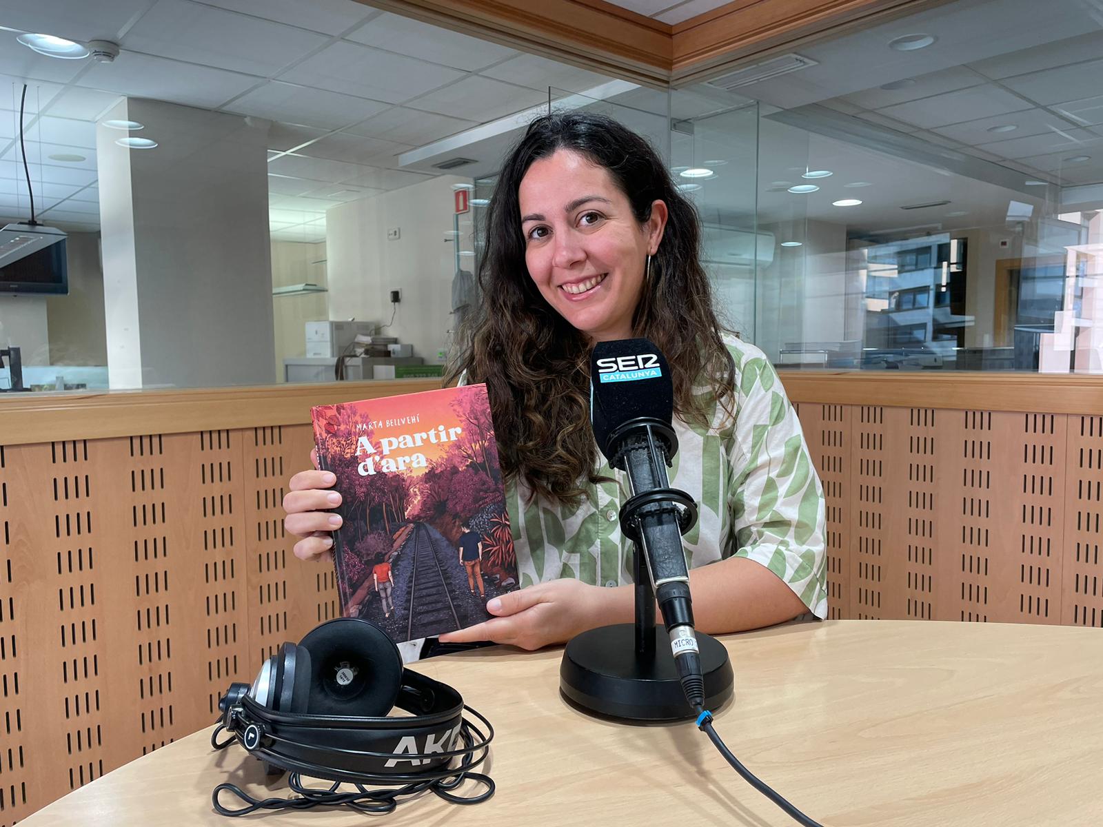 Marta Bellvehí, als estudis de Ràdio Girona