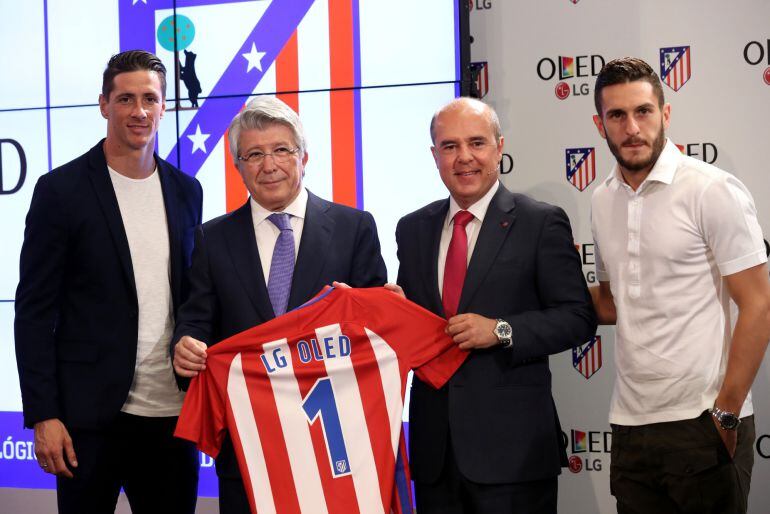 Koke, en la presentación del Acuerdo entre el Atlético de Madrid y LG que se ha presentado este martes en el estadio Vicente Calderón.