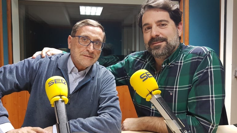 Jesús Manuel Zaballa y Román San Emeterio en el estudio de la Ventana  