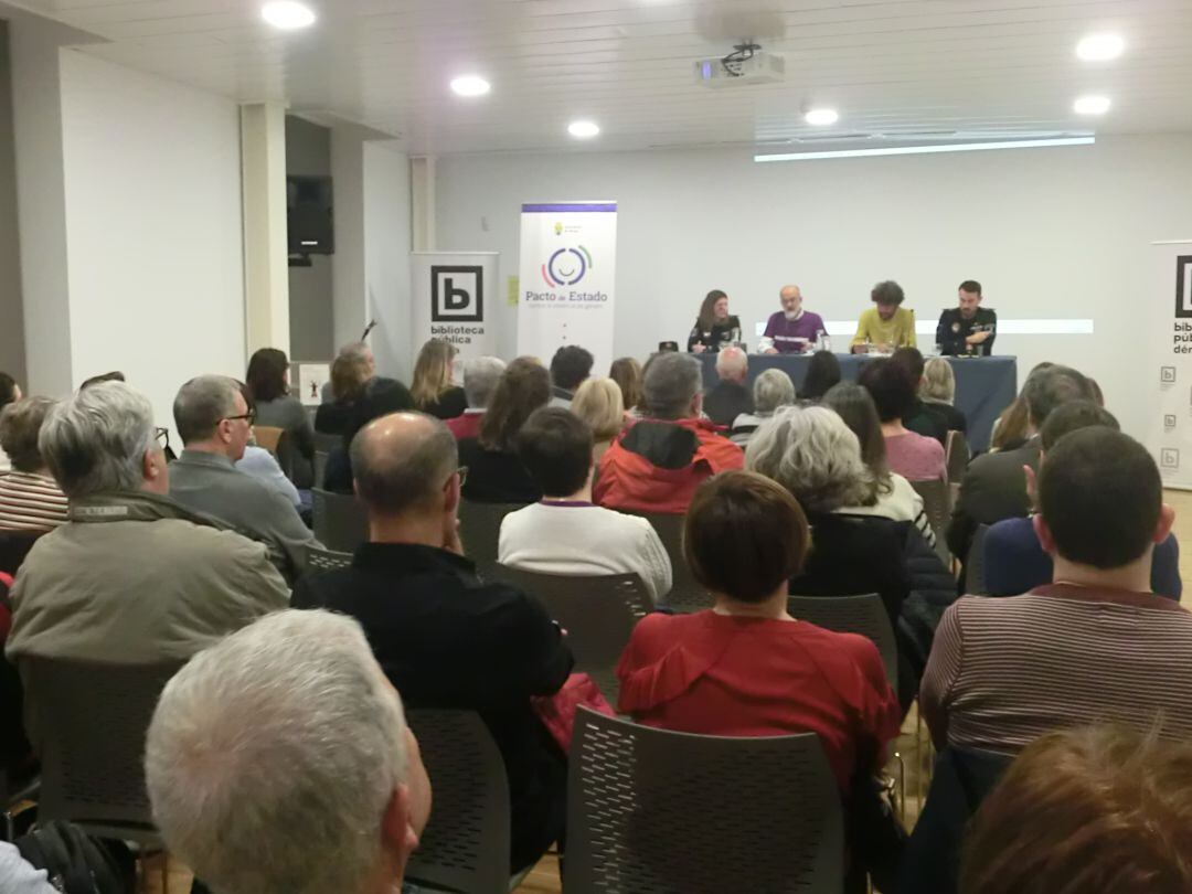 Presentación de esta nueva herramienta para combatir la violencia de género en Dénia.