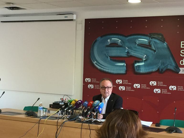 Francisco Quiles durante la rueda de prensa ofrecida esta mañana en Ciudad Real