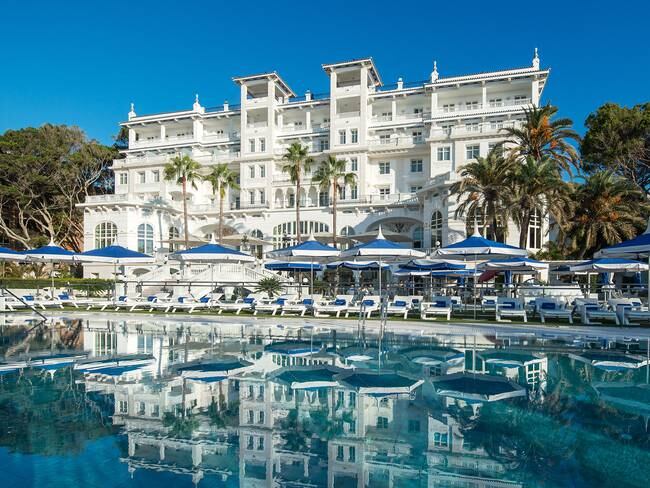 El hotel Gran Miramar visto desde la piscina