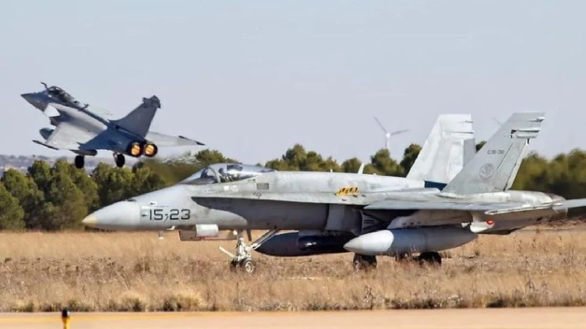 El Ejército del Aire alerta de vuelos supersónicos con estampido perceptible a nivel de superficie en Lorca