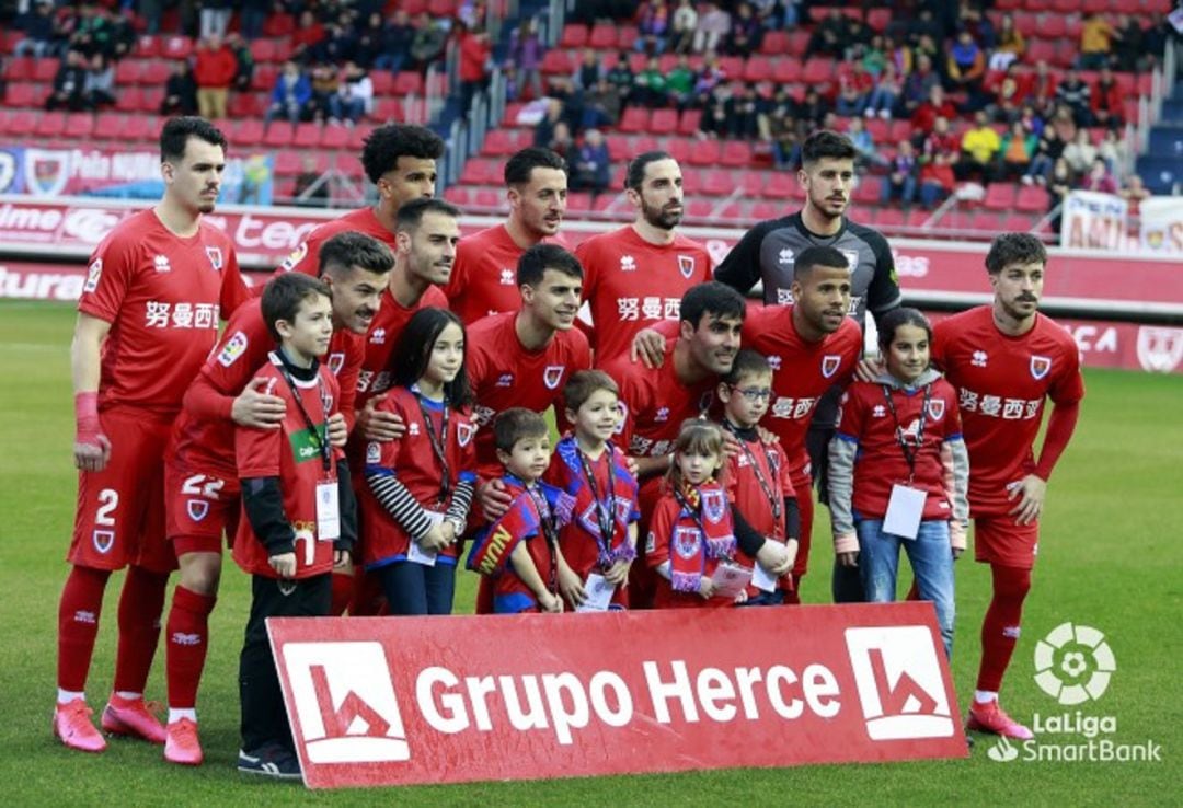 Once del Numancia, antes de un partido en Los Pajaritos.