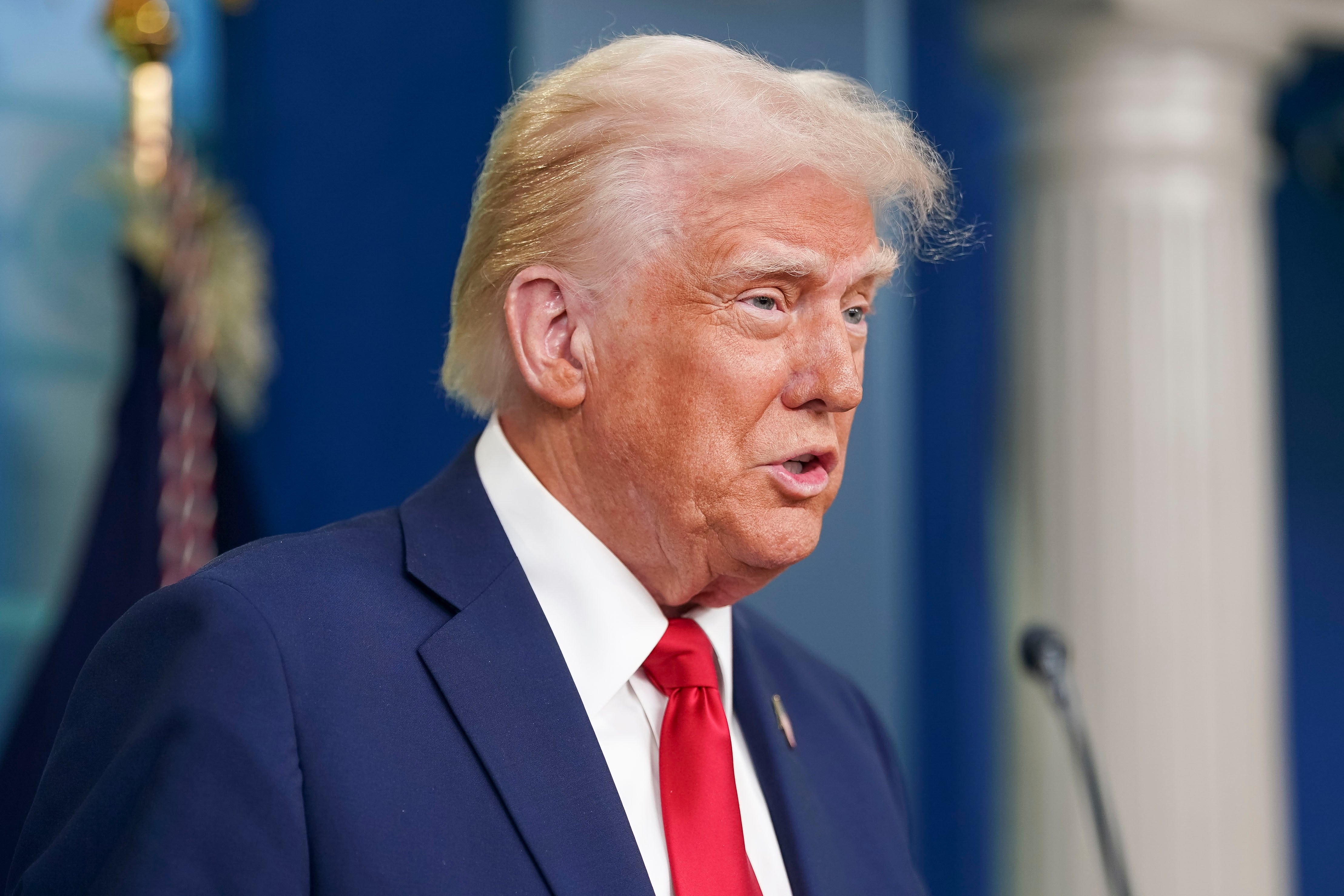 Fotografía del 30 de enero de 2025 del presidente de Estados Unidos, Donald Trump, hablando durante una rueda de prensa en la Casa Blanca en Washinhgton