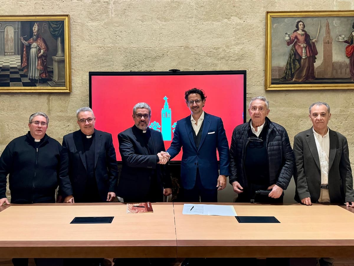El Cabildo de la Catedral y Ayesa firman un convenio para el estudio integral del Giraldillo