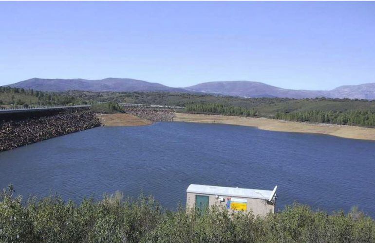 Embalse de Rivera de Gata 