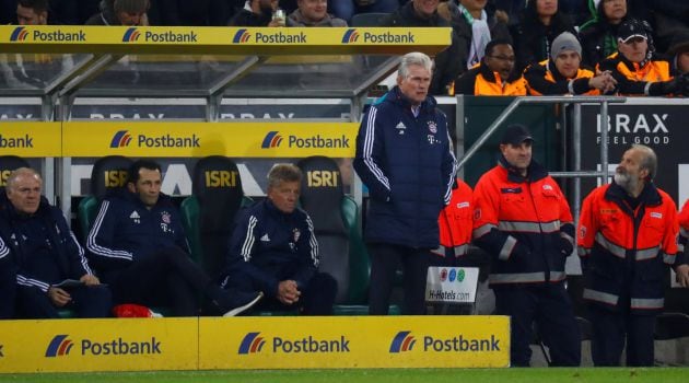 Heynckes, durante el partido ante el Gladbach